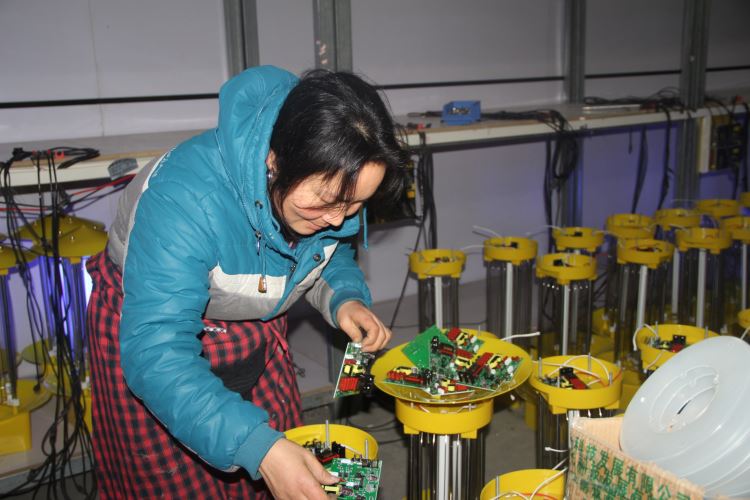 每一臺(tái)燈都必須全神貫注